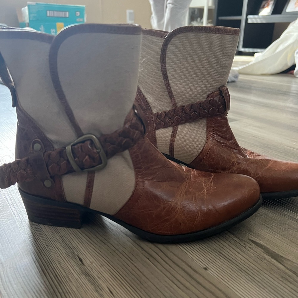 Women Ariat Boots
